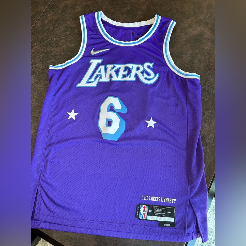 Lakers Jersey - #6 Lebrun